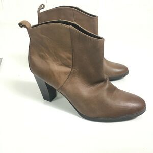 GAP Booties Womens Boots size 9